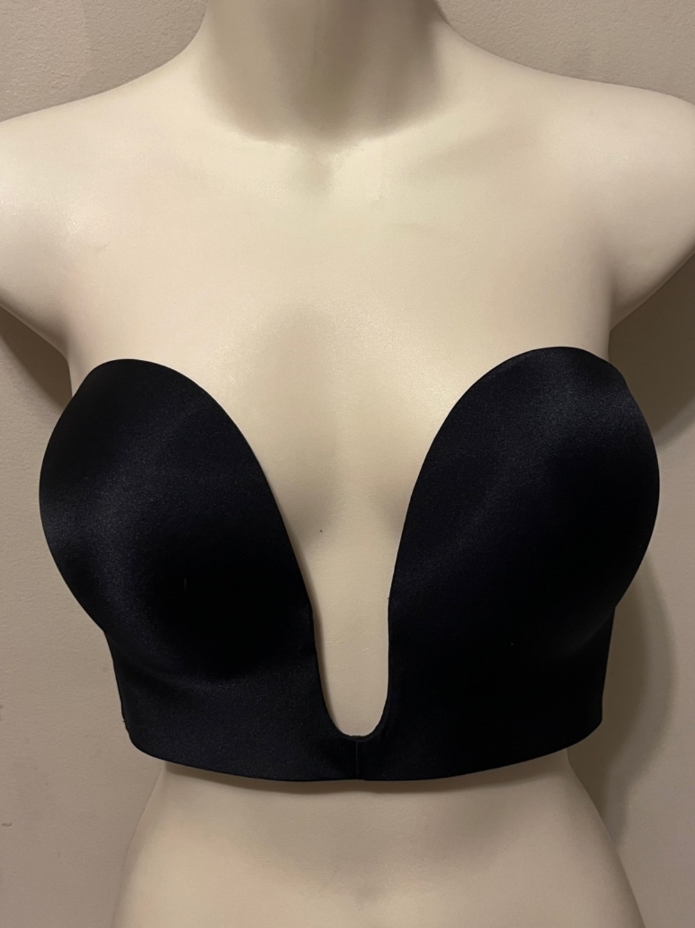 La SENZA Black Plunge Strapless Adhesive Bandeau Optional Straps